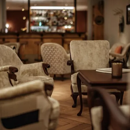 Praetschli 4* アローザ